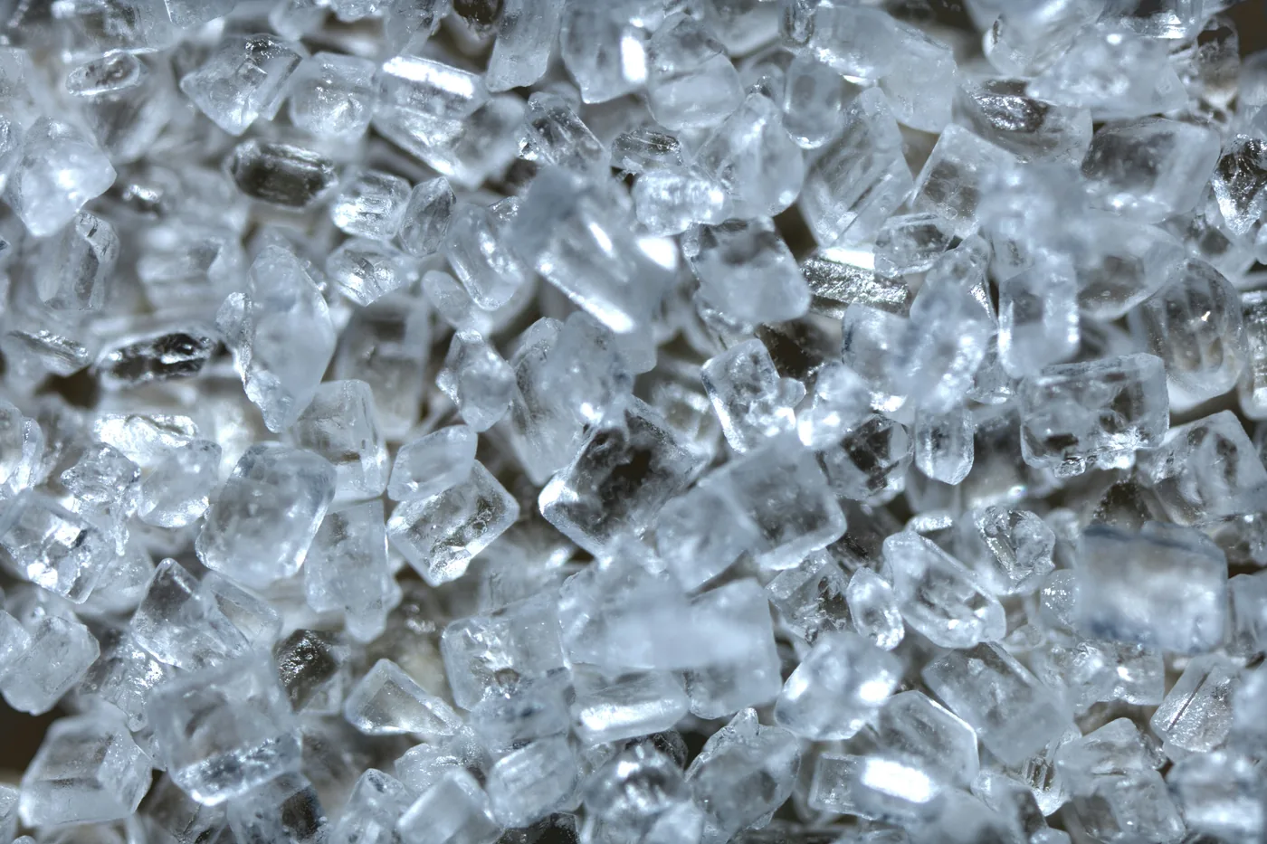 Delice kaya tuzu kristalleri